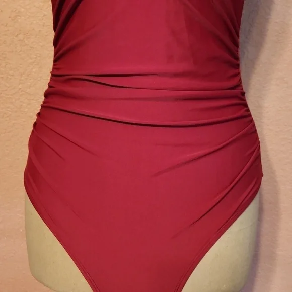 NEW Sangria Burgundy Maroon one piece swimsuit Size S swim Beach Pool Travel - Picture 9 of 9
